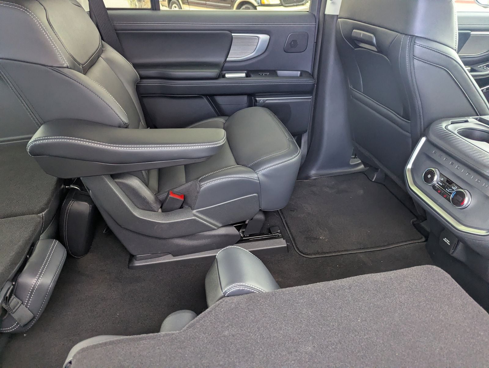 New 2025 Ford Expedition Platinum - photo 44