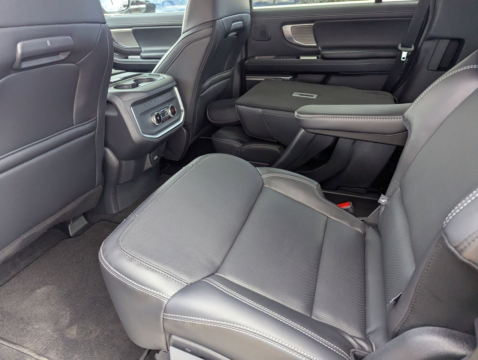 New 2025 Ford Expedition Platinum - photo 45