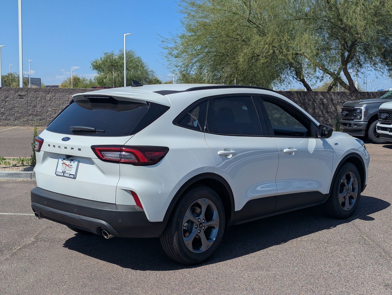 New 2025 Ford Escape ST-Line - photo 37