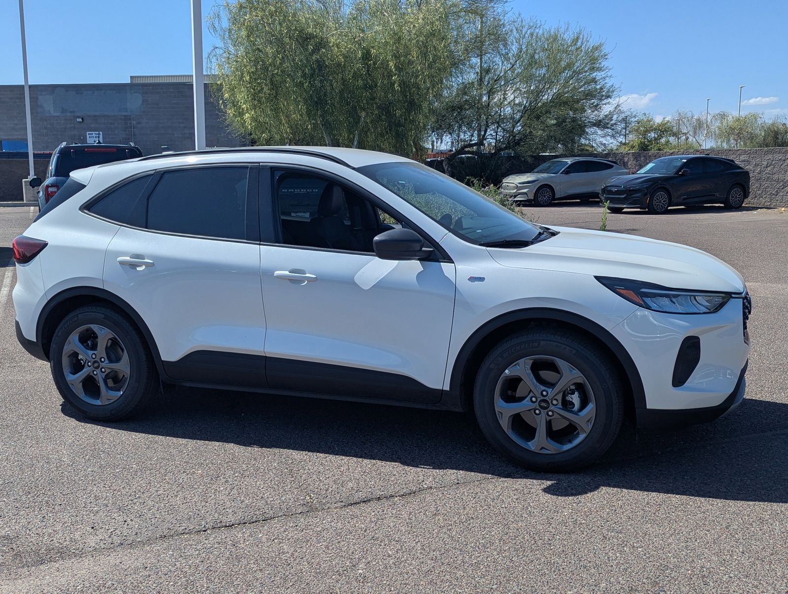 New 2025 Ford Escape ST-Line - photo 39