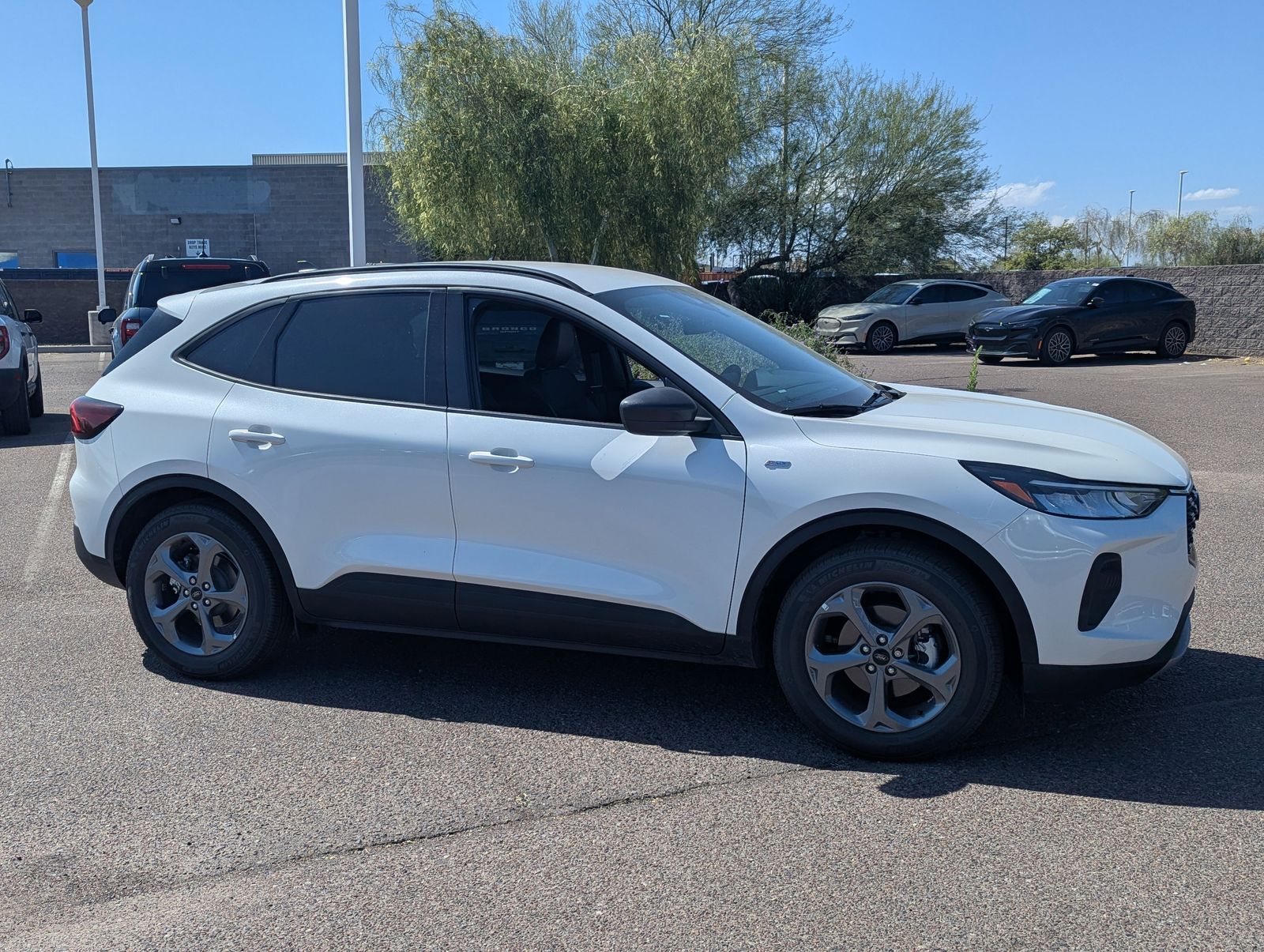 New 2025 Ford Escape ST-Line - photo 41