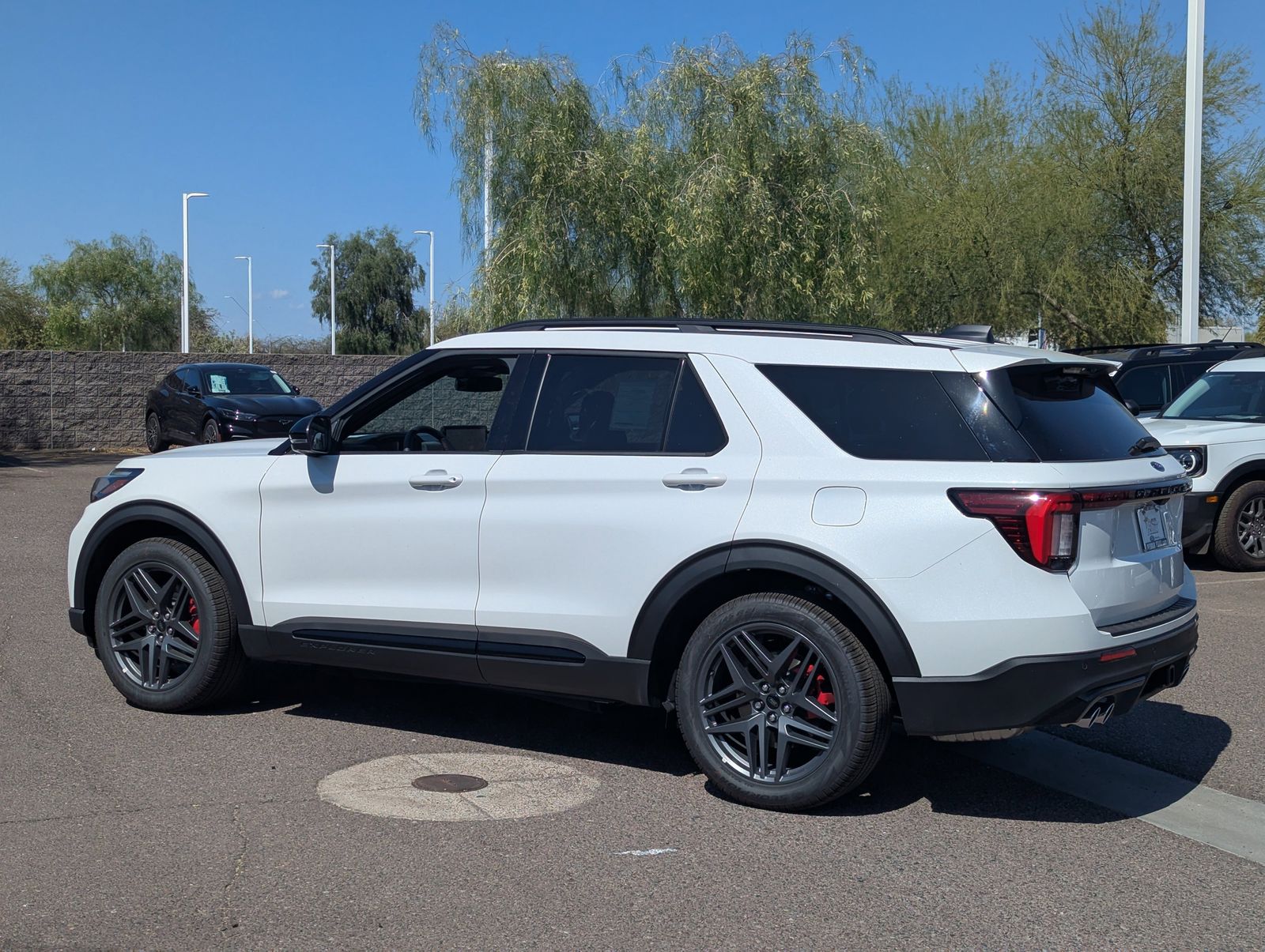 New 2026 Ford Explorer ST - photo 33