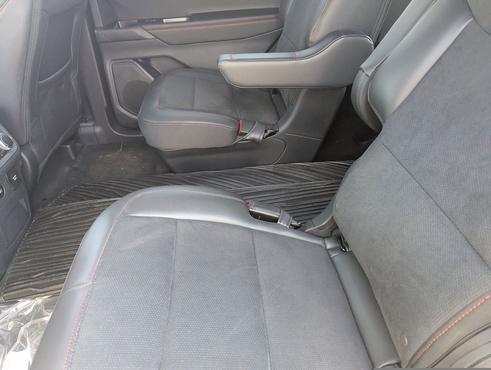 New 2026 Ford Explorer ST - photo 47