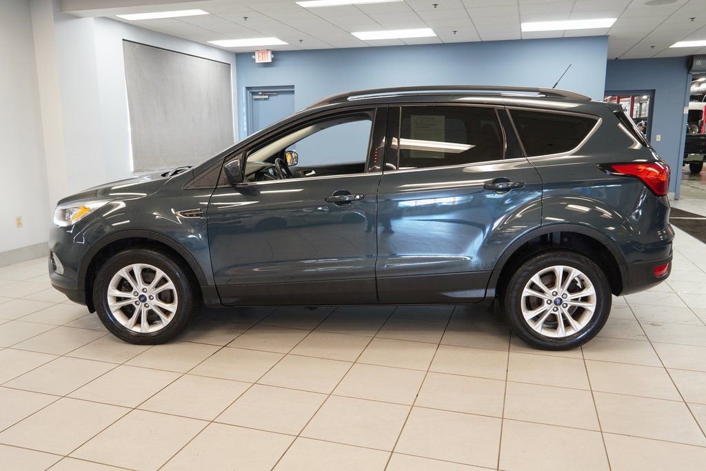Used 2019 Ford Escape - photo 2