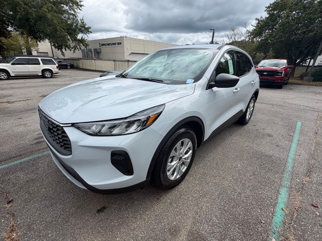 New 2026 Ford Escape - photo 2