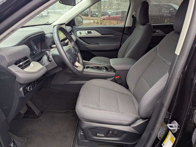 Used 2025 Ford Explorer ACTIV - photo 17