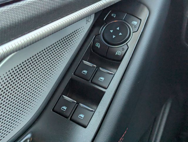 New 2026 Ford Explorer - photo 2