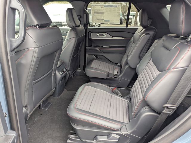 New 2026 Ford Explorer ST-Line - photo 17