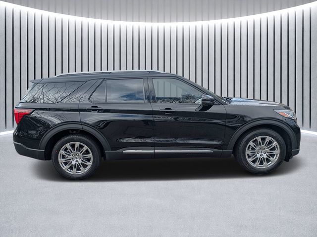 New 2026 Ford Explorer - photo 2