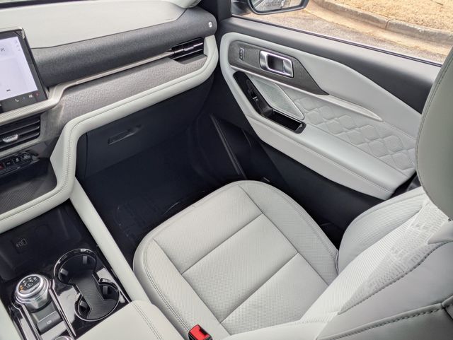 New 2026 Ford Explorer Platinum - photo 16