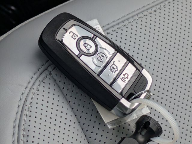 New 2026 Ford Explorer Platinum - photo 30