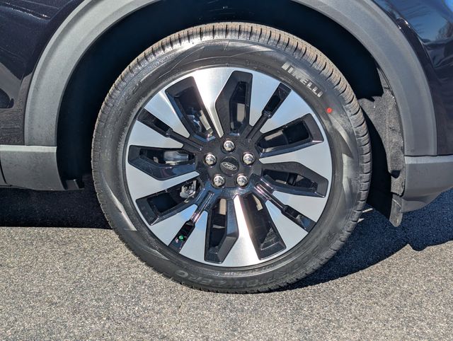 New 2026 Ford Explorer Platinum - photo 11