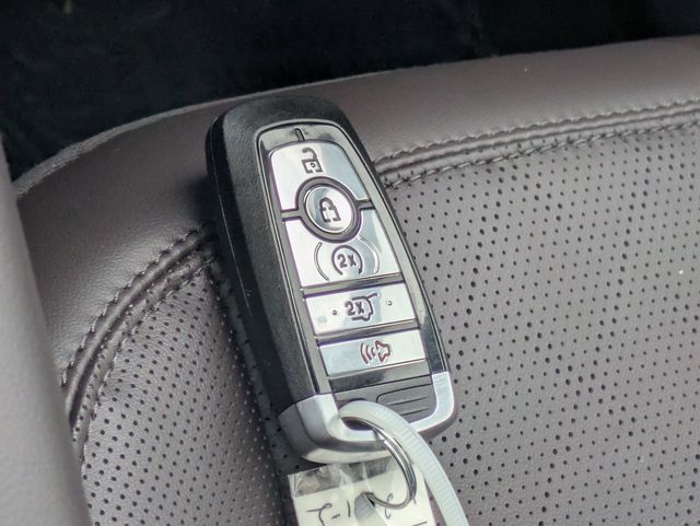 New 2026 Ford Explorer Platinum - photo 29