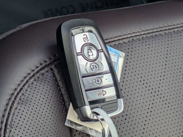 New 2026 Ford Explorer Platinum - photo 30