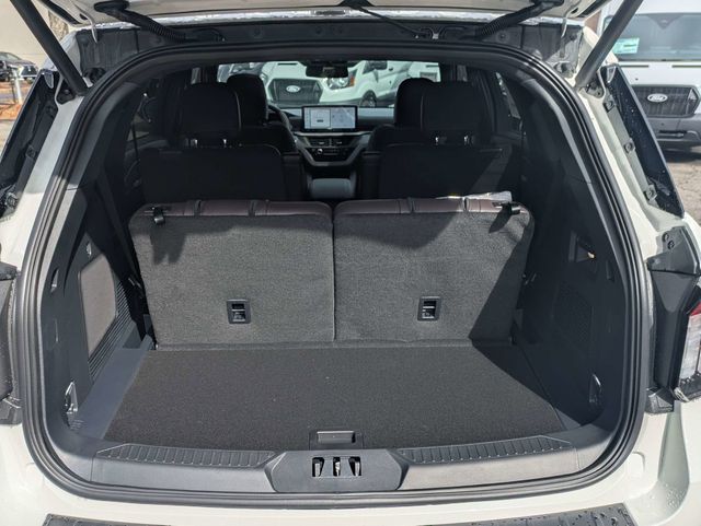New 2026 Ford Explorer Platinum - photo 7