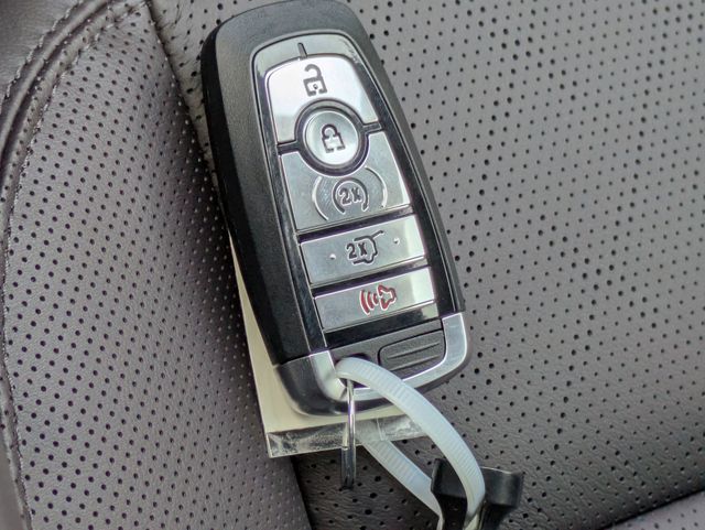 New 2026 Ford Explorer Platinum - photo 30
