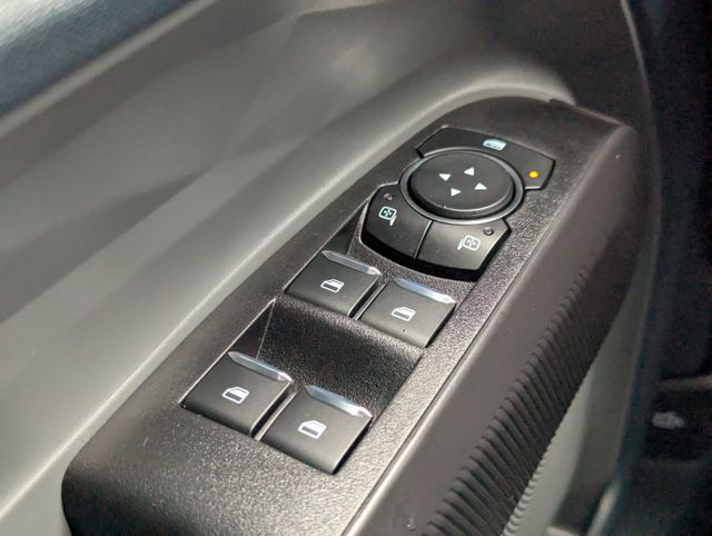 New 2025 Ford Maverick - photo 2